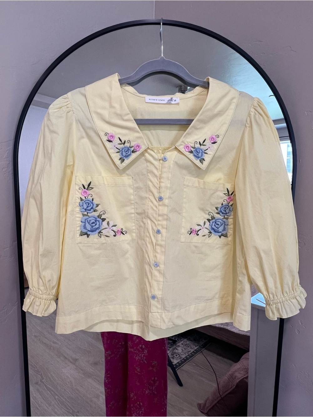Alter’D State Yellow Embroidered Floral Button-Front Top. Size M. NWOT